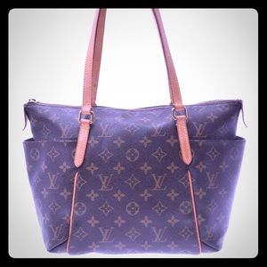 Authentic Louis Vuitton totally pm